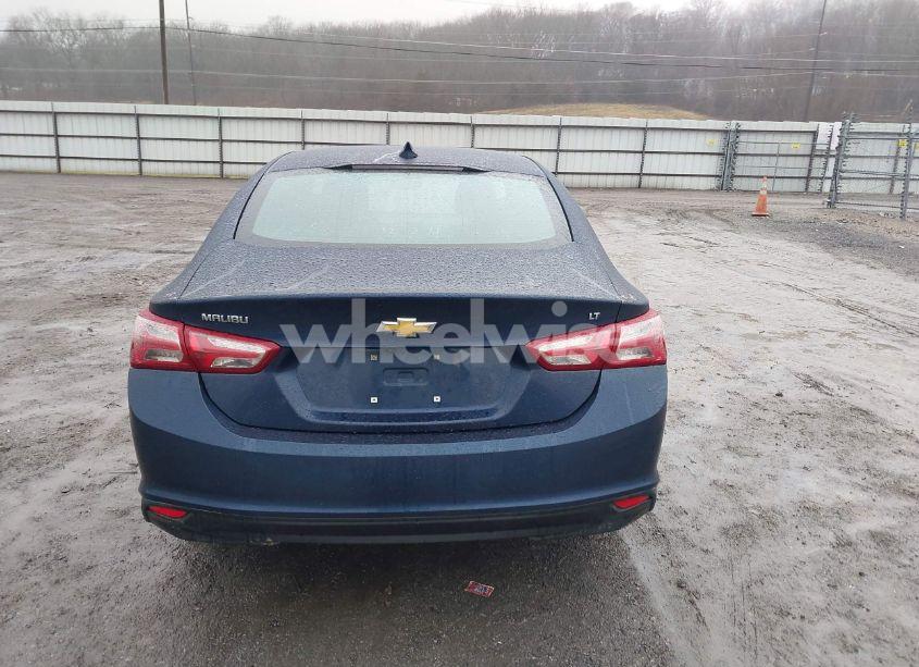 Photo 16 of 2021 Chevrolet Malibu FWD LT (VIN 1G1ZD5STXMF063652)