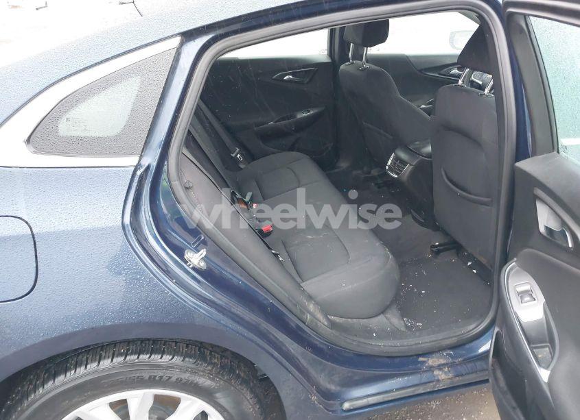 Photo 8 of 2021 Chevrolet Malibu FWD LT (VIN 1G1ZD5STXMF063652)