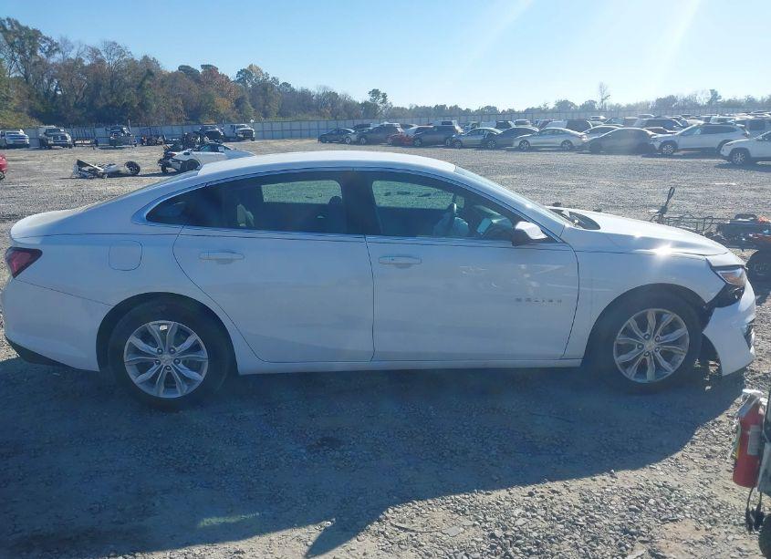 Photo 12 of 2021 Chevrolet Malibu FWD LT (VIN 1G1ZD5STXMF071184)