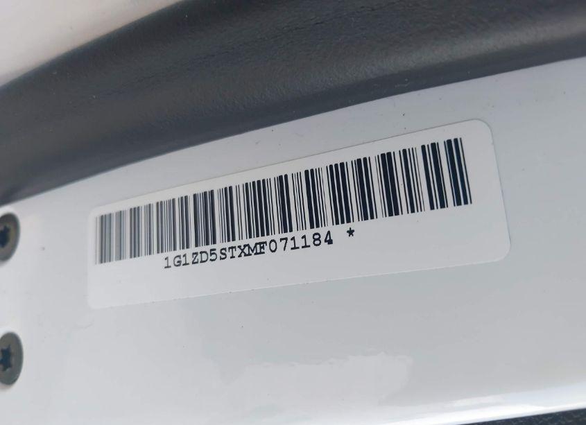 Photo 9 of 2021 Chevrolet Malibu FWD LT (VIN 1G1ZD5STXMF071184)