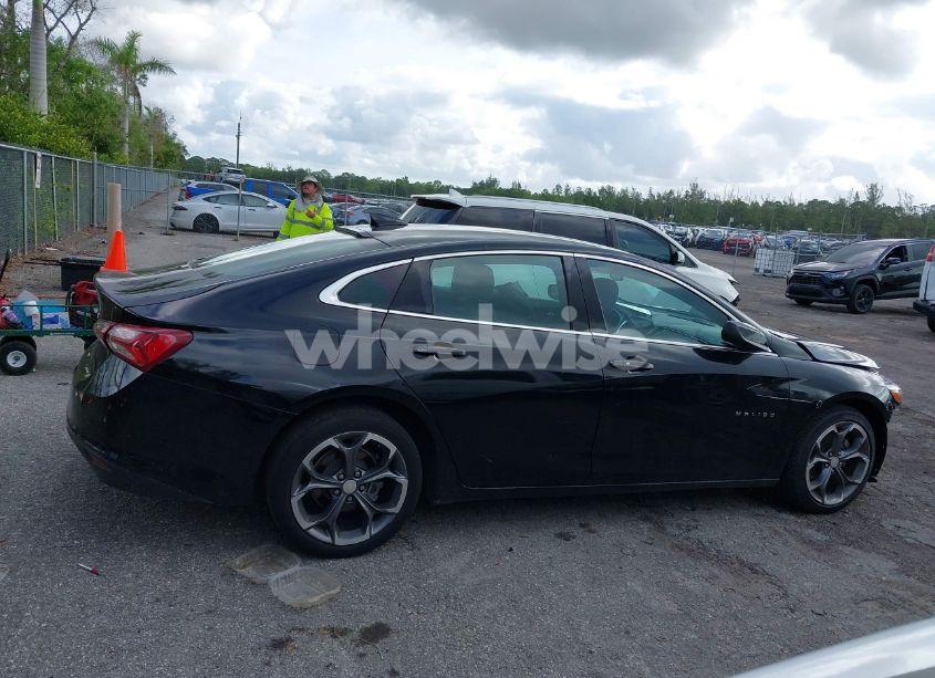 Photo 13 of 2021 Chevrolet Malibu FWD LT (VIN 1G1ZD5STXMF073257)
