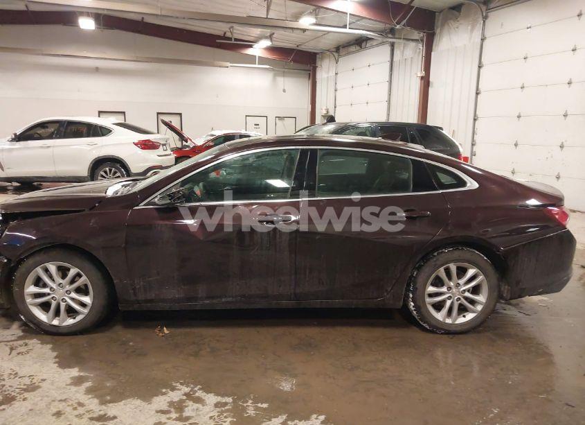 Photo 14 of 2021 Chevrolet Malibu FWD LT (VIN 1G1ZD5STXMF075770)