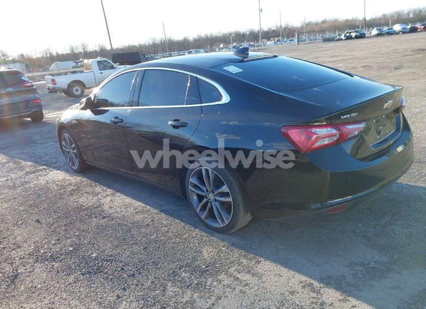 Photo 3 of 2022 Chevrolet Malibu FWD LT (VIN 1G1ZD5STXNF104282)