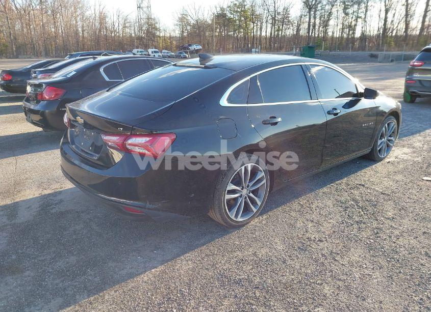 Photo 4 of 2022 Chevrolet Malibu FWD LT (VIN 1G1ZD5STXNF104282)
