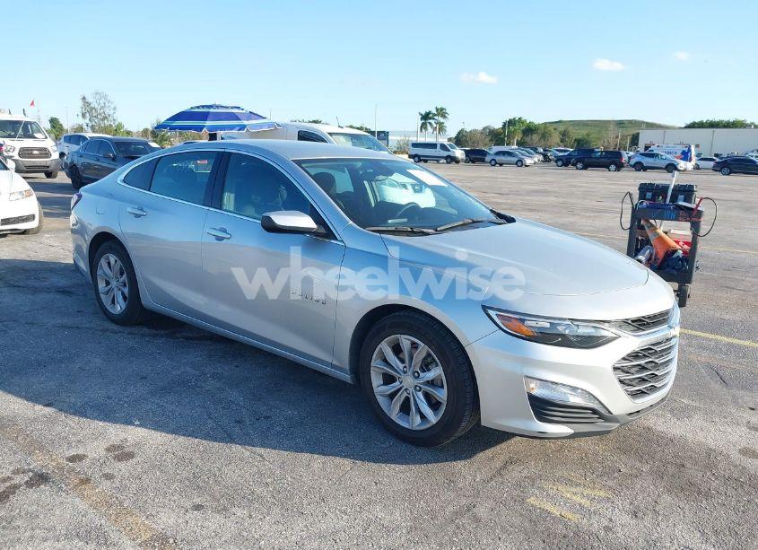 2022 Chevrolet Malibu FWD LT (VIN 1G1ZD5STXNF110258) main photo