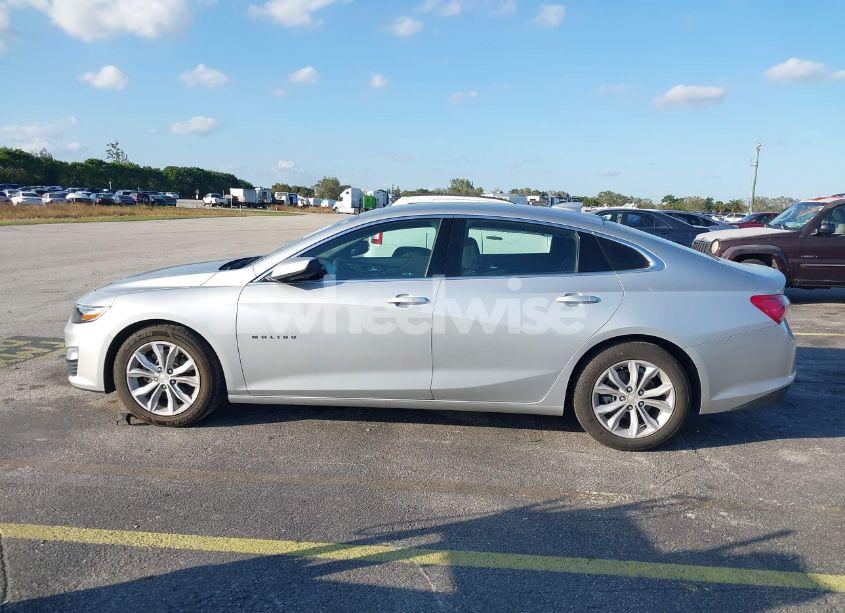 Photo 15 of 2022 Chevrolet Malibu FWD LT (VIN 1G1ZD5STXNF110258)