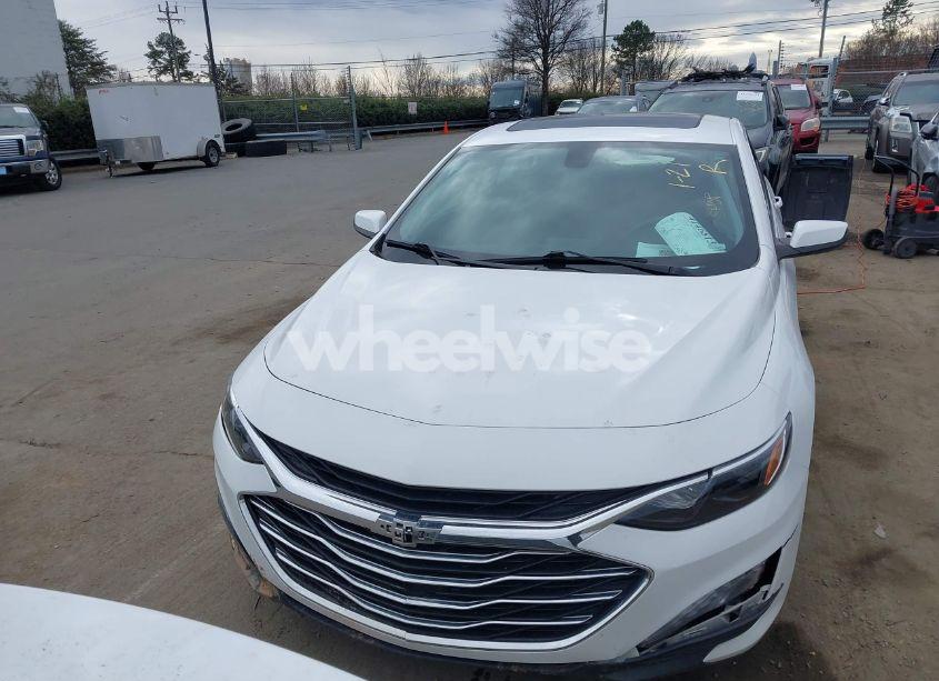 Photo 12 of 2022 Chevrolet Malibu FWD LT (VIN 1G1ZD5STXNF143096)