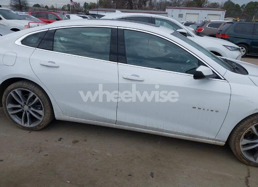 Photo 13 of 2022 Chevrolet Malibu FWD LT (VIN 1G1ZD5STXNF143096)