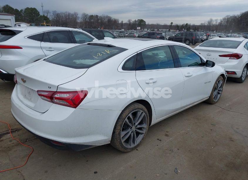 Photo 4 of 2022 Chevrolet Malibu FWD LT (VIN 1G1ZD5STXNF143096)