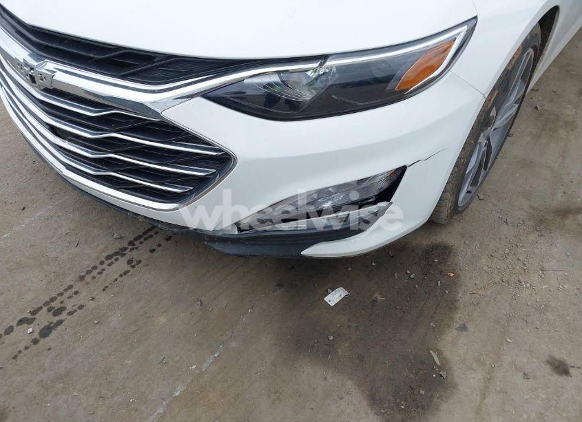 Photo 6 of 2022 Chevrolet Malibu FWD LT (VIN 1G1ZD5STXNF143096)