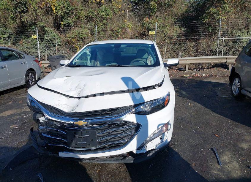 Photo 12 of 2022 Chevrolet Malibu FWD LT (VIN 1G1ZD5STXNF144331)