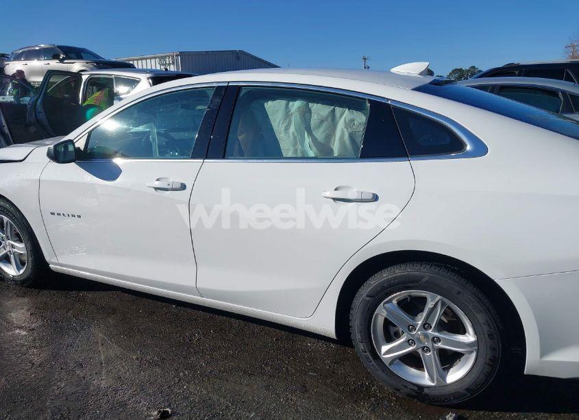 Photo 14 of 2022 Chevrolet Malibu FWD LT (VIN 1G1ZD5STXNF144331)