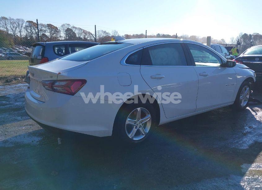 Photo 4 of 2022 Chevrolet Malibu FWD LT (VIN 1G1ZD5STXNF144331)