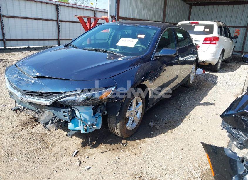 Photo 2 of 2022 Chevrolet Malibu FWD LT (VIN 1G1ZD5STXNF150016)