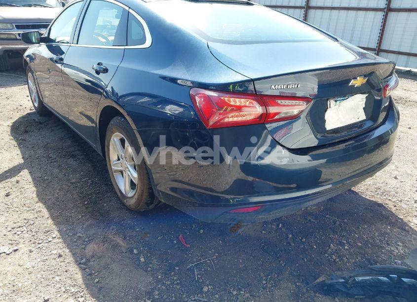 Photo 3 of 2022 Chevrolet Malibu FWD LT (VIN 1G1ZD5STXNF150016)