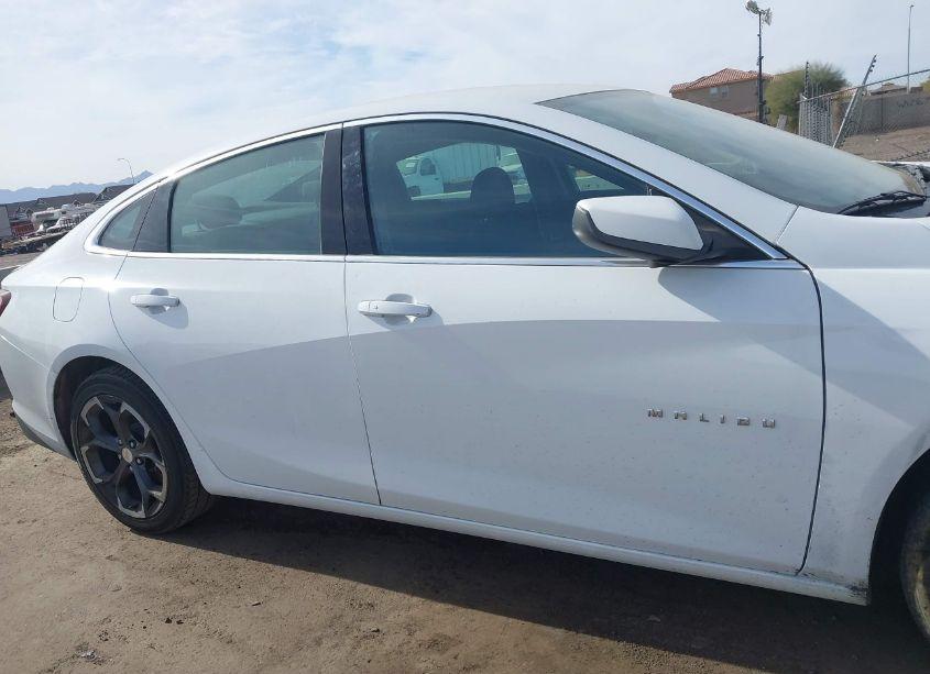 Photo 13 of 2022 Chevrolet Malibu FWD LT (VIN 1G1ZD5STXNF164451)