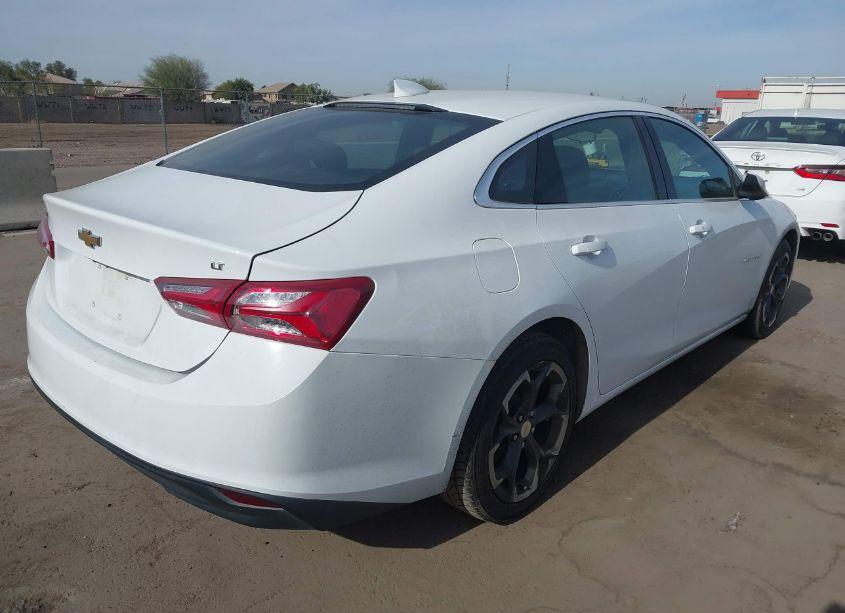 Photo 4 of 2022 Chevrolet Malibu FWD LT (VIN 1G1ZD5STXNF164451)