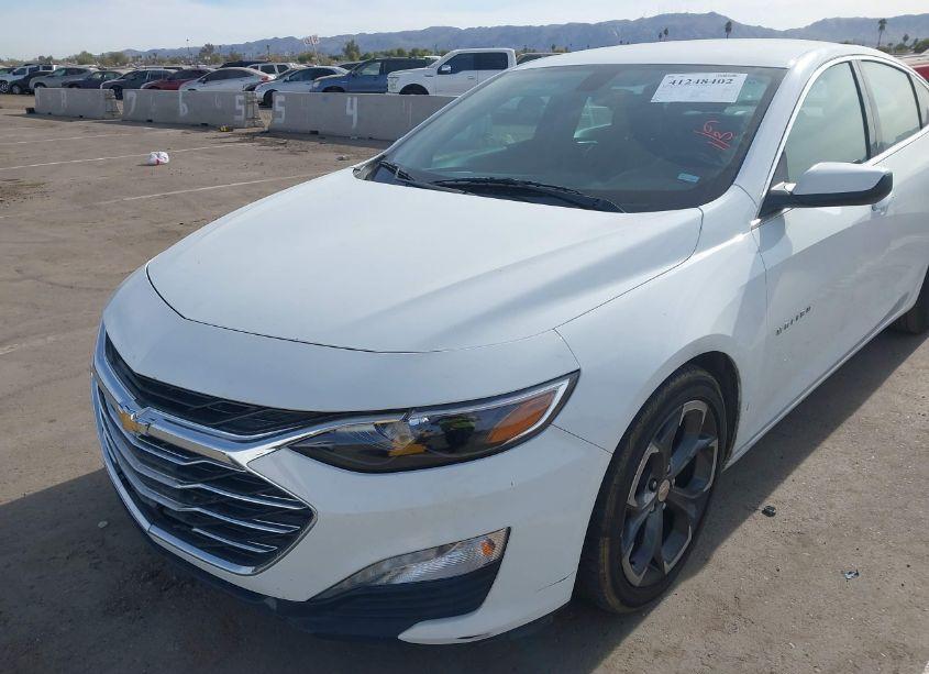 Photo 6 of 2022 Chevrolet Malibu FWD LT (VIN 1G1ZD5STXNF164451)