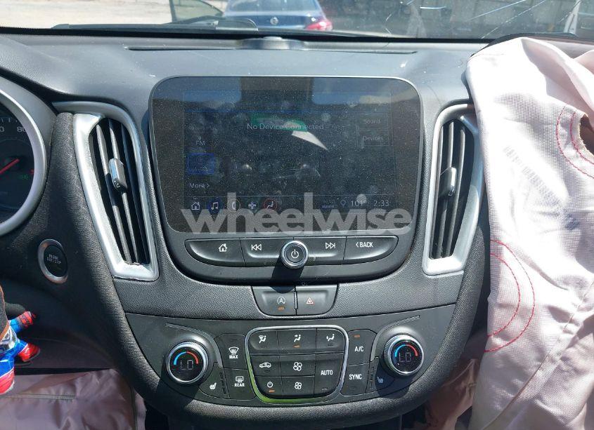 Photo 20 of 2022 Chevrolet Malibu FWD LT (VIN 1G1ZD5STXNF179323)