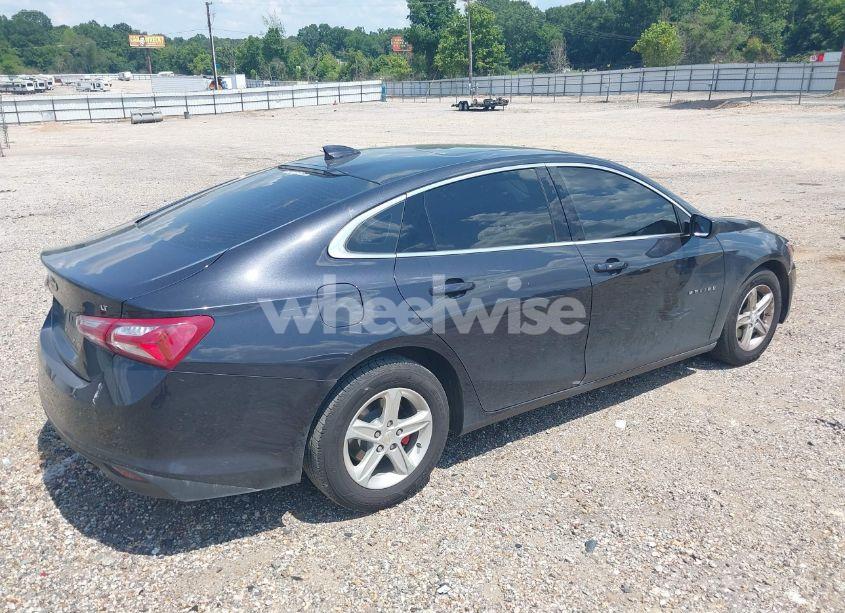 Photo 4 of 2022 Chevrolet Malibu FWD LT (VIN 1G1ZD5STXNF179323)