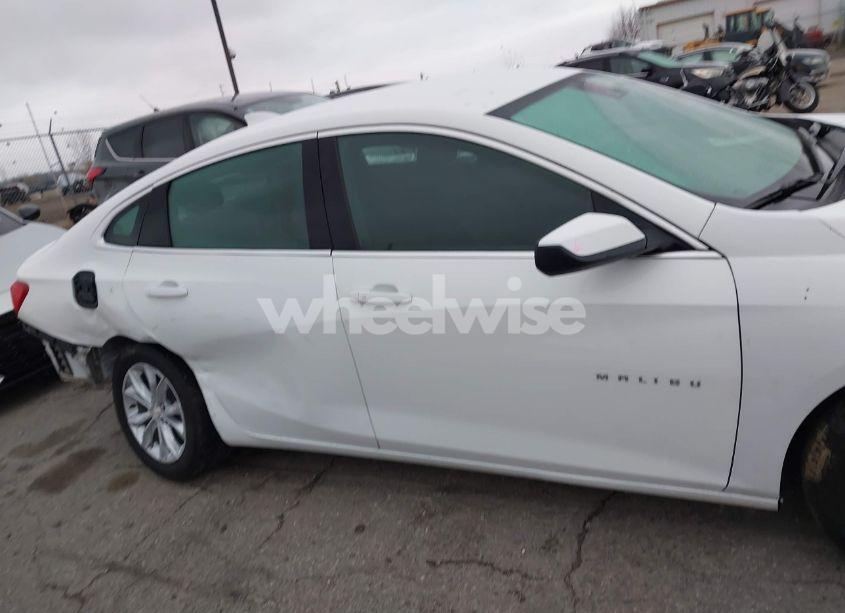 Photo 14 of 2023 Chevrolet Malibu FWD 1LT (VIN 1G1ZD5STXPF111736)