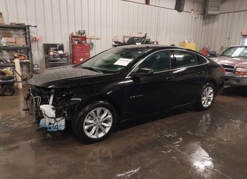 Photo 2 of 2023 Chevrolet Malibu FWD 1LT (VIN 1G1ZD5STXPF113423)