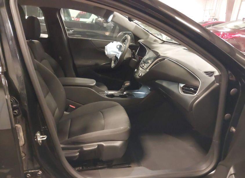 Photo 5 of 2023 Chevrolet Malibu FWD 1LT (VIN 1G1ZD5STXPF113423)