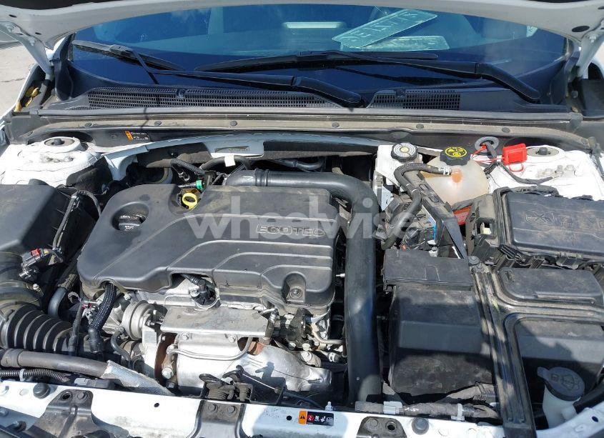 Photo 10 of 2023 Chevrolet Malibu FWD 1LT (VIN 1G1ZD5STXPF168339)