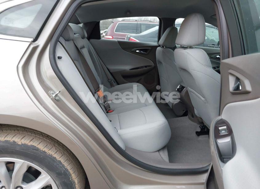 Photo 8 of 2023 Chevrolet Malibu FWD 1LT (VIN 1G1ZD5STXPF173122)