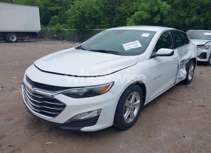 Photo 2 of 2023 Chevrolet Malibu FWD 1LT (VIN 1G1ZD5STXPF182189)