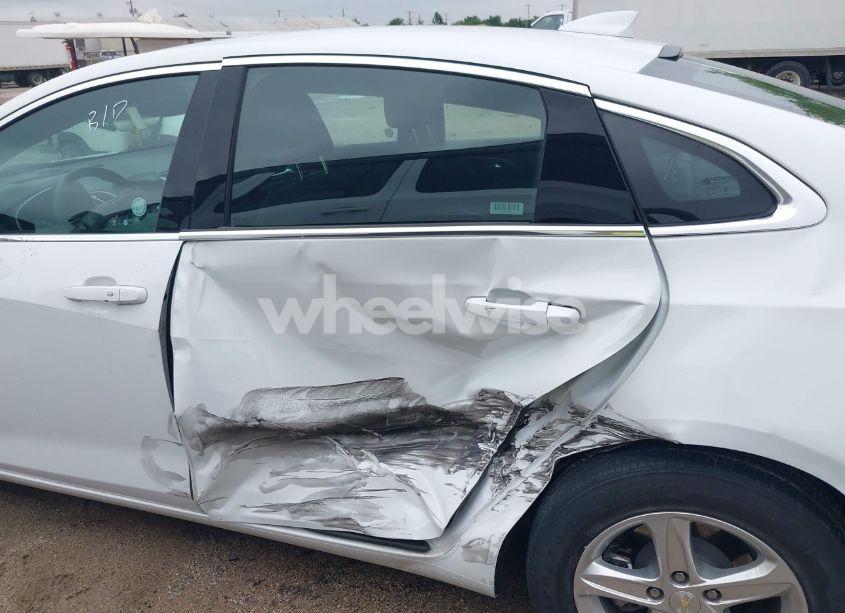 Photo 6 of 2023 Chevrolet Malibu FWD 1LT (VIN 1G1ZD5STXPF182189)