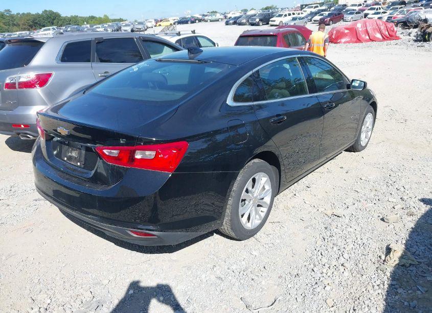 Photo 4 of 2023 Chevrolet Malibu FWD 1LT (VIN 1G1ZD5STXPF220357)