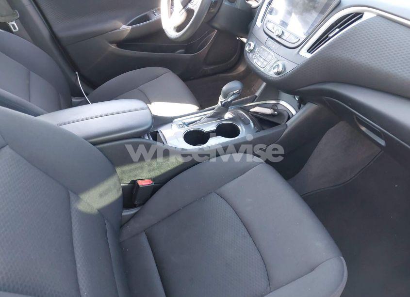 Photo 5 of 2023 Chevrolet Malibu FWD 1LT (VIN 1G1ZD5STXPF226319)