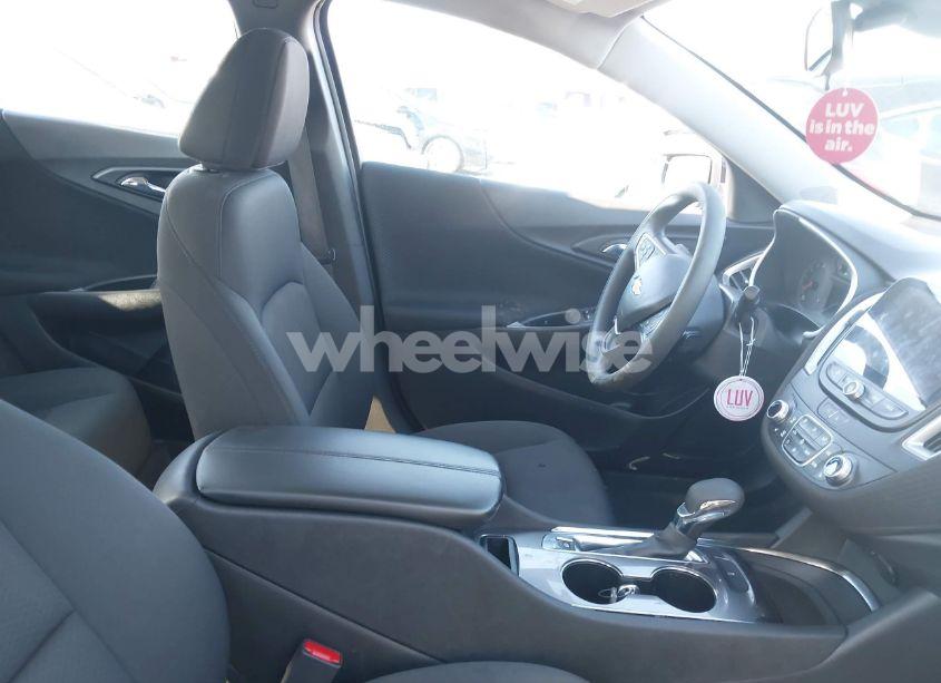 Photo 5 of 2023 Chevrolet Malibu FWD 1LT (VIN 1G1ZD5STXPF230175)