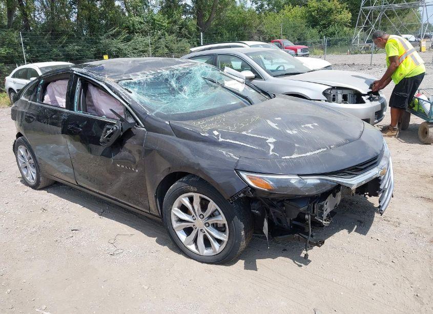 2023 Chevrolet Malibu FWD 1LT (VIN 1G1ZD5STXPF230368) main photo