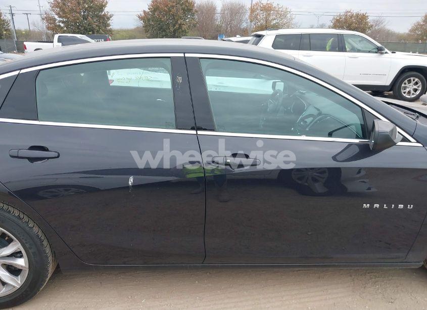 Photo 13 of 2023 Chevrolet Malibu FWD 1LT (VIN 1G1ZD5STXPF232234)