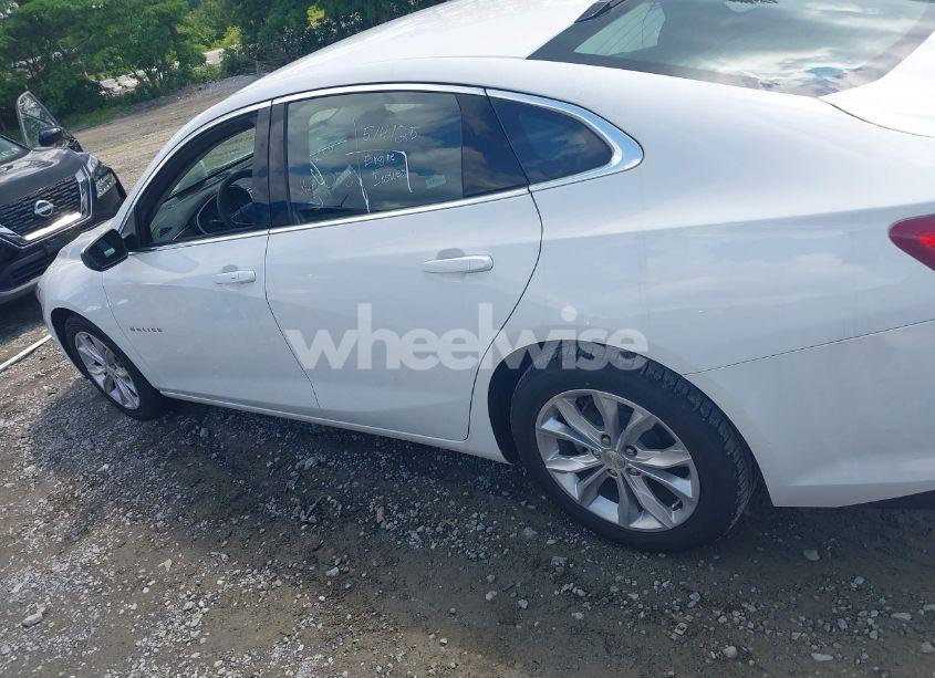 Photo 14 of 2023 Chevrolet Malibu FWD 1LT (VIN 1G1ZD5STXPF232377)