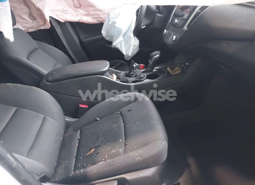 Photo 5 of 2023 Chevrolet Malibu FWD 1LT (VIN 1G1ZD5STXPF232492)