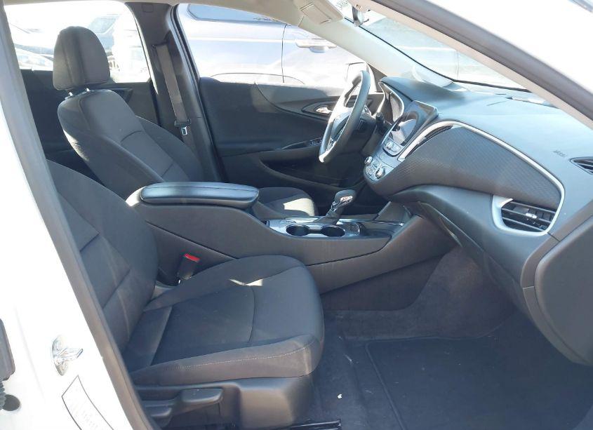 Photo 5 of 2023 Chevrolet Malibu FWD 1LT (VIN 1G1ZD5STXPF232511)