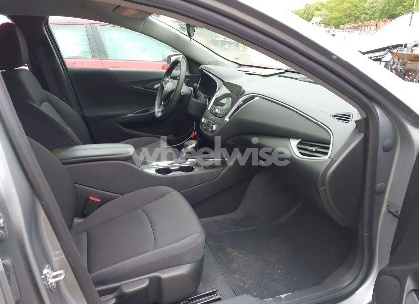 Photo 5 of 2023 Chevrolet Malibu FWD 1LT (VIN 1G1ZD5STXPF248370)