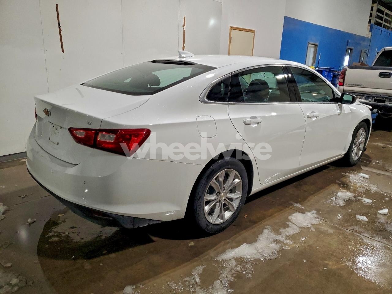 Photo 3 of 2024 CHEVROLET MALIBU LT (VIN 1G1ZD5STXRF105521)