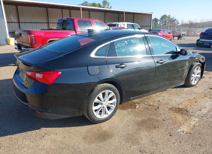 Photo 4 of 2024 Chevrolet Malibu FWD 1LT (VIN 1G1ZD5STXRF106023)