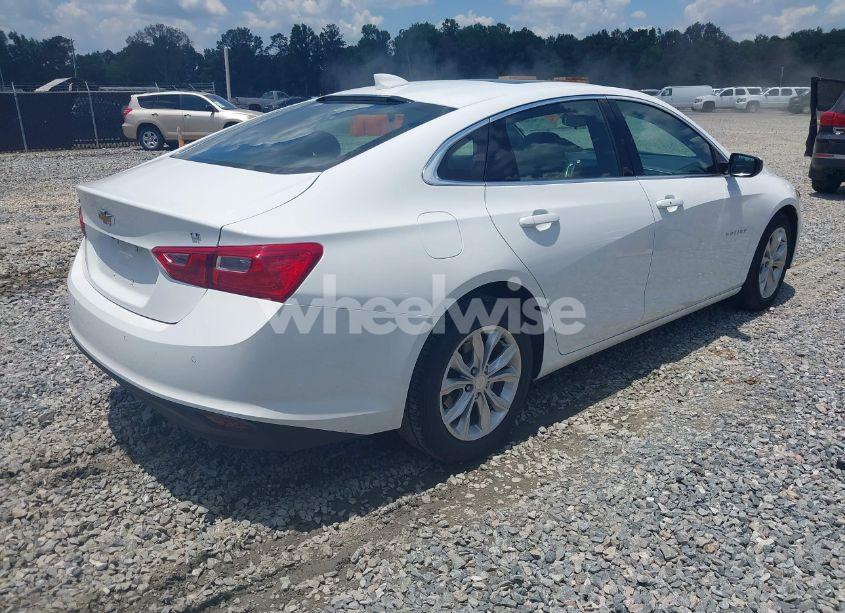 Photo 4 of 2024 Chevrolet Malibu FWD 1LT (VIN 1G1ZD5STXRF124764)