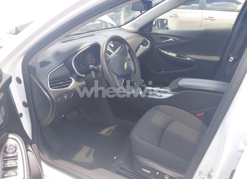Photo 5 of 2024 Chevrolet Malibu FWD 1LT (VIN 1G1ZD5STXRF124764)