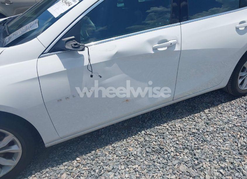 Photo 6 of 2024 Chevrolet Malibu FWD 1LT (VIN 1G1ZD5STXRF124764)