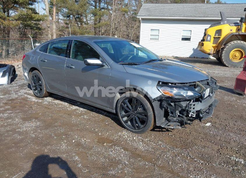 2024 Chevrolet Malibu FWD 1LT (VIN 1G1ZD5STXRF135358) main photo