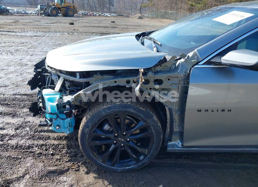 Photo 18 of 2024 Chevrolet Malibu FWD 1LT (VIN 1G1ZD5STXRF135358)