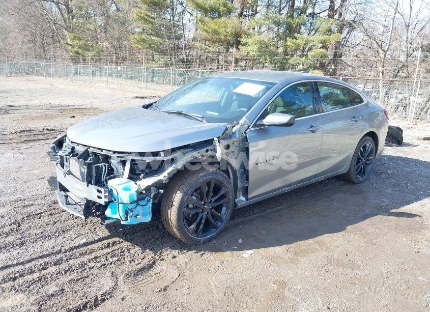 Photo 2 of 2024 Chevrolet Malibu FWD 1LT (VIN 1G1ZD5STXRF135358)