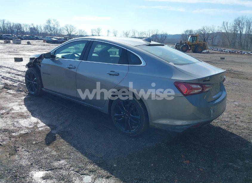Photo 3 of 2024 Chevrolet Malibu FWD 1LT (VIN 1G1ZD5STXRF135358)