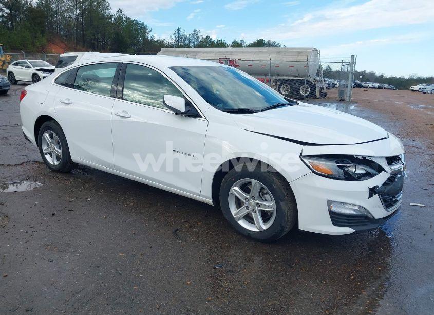 2024 Chevrolet Malibu FWD 1LT (VIN 1G1ZD5STXRF179926) main photo
